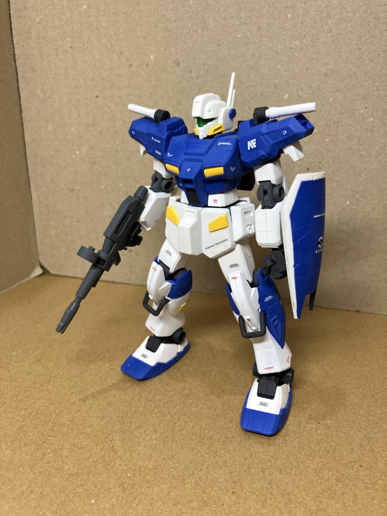 肩のサーベルは切断して、ペイルライダーのサーベルラックを移植しました。