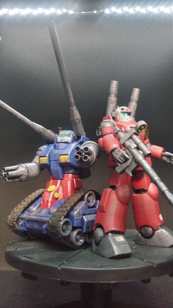 前回のガンキャノンと共に…