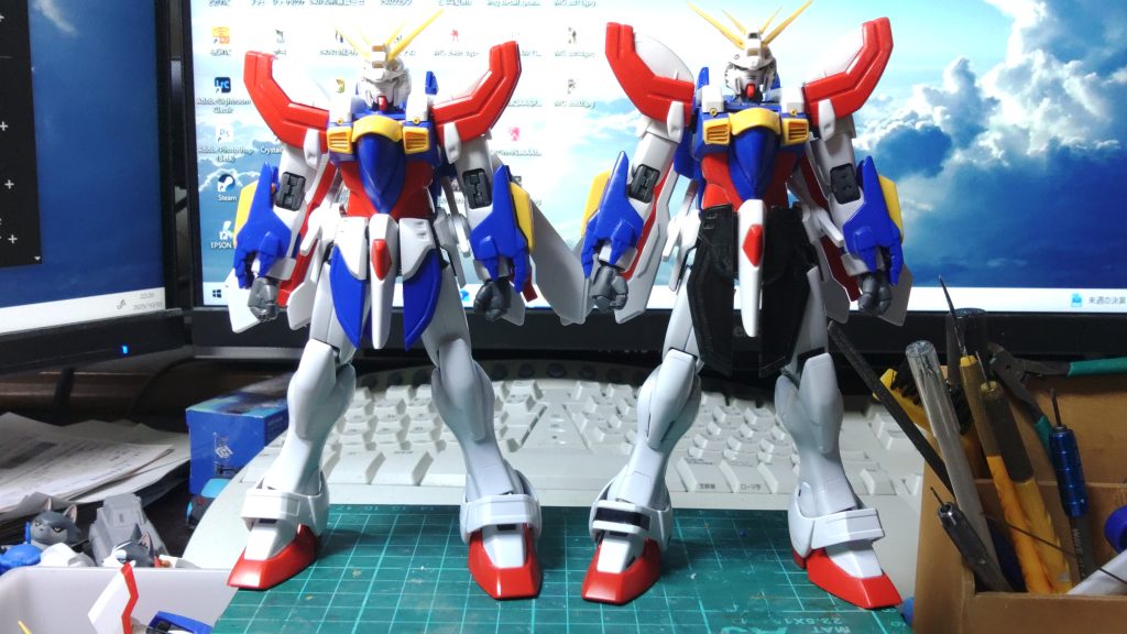 プロポーション改修前後の比較がしたくてわざわざホ〇ーオフで中古の素組みのを買ってしまいましたw腰アーマーが黒いのは旧キットのメッキ版(!)から流用したからです