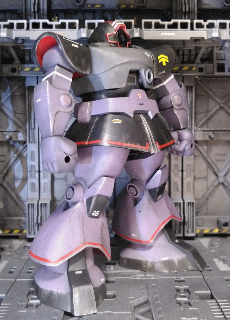 モノアイカバーは透明のお寿司の入れ物のふた(PET樹脂)を切り出して瞬間接着剤でつけています。白化もしないのでこれは良いアイデアでした。