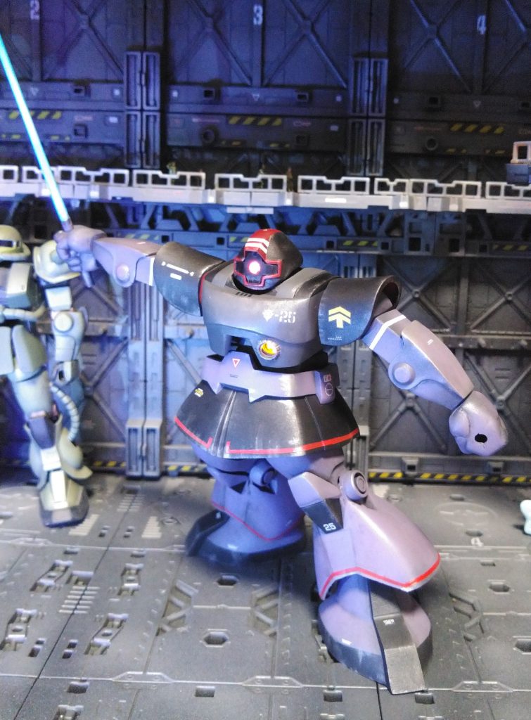 哀戦士風ポーズその2