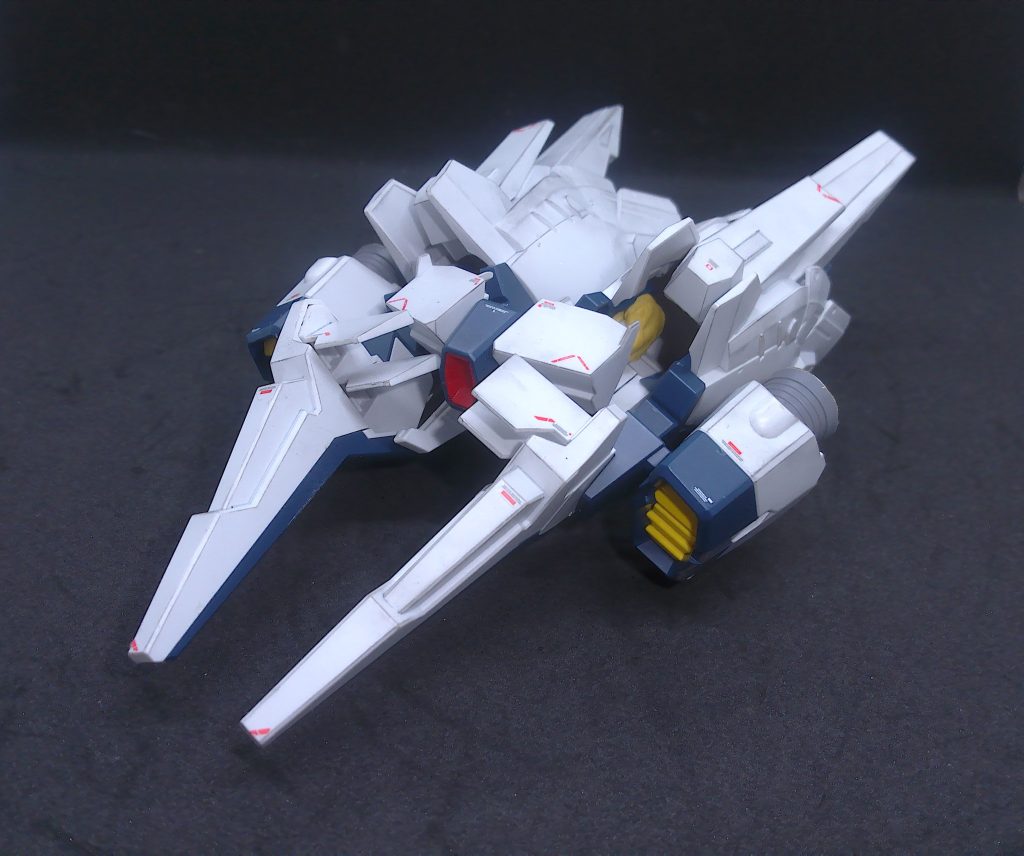 盾無し。じつは一番かっこいいかも(gundam-kao5)中央のメガ粒子砲も生きてるしね。