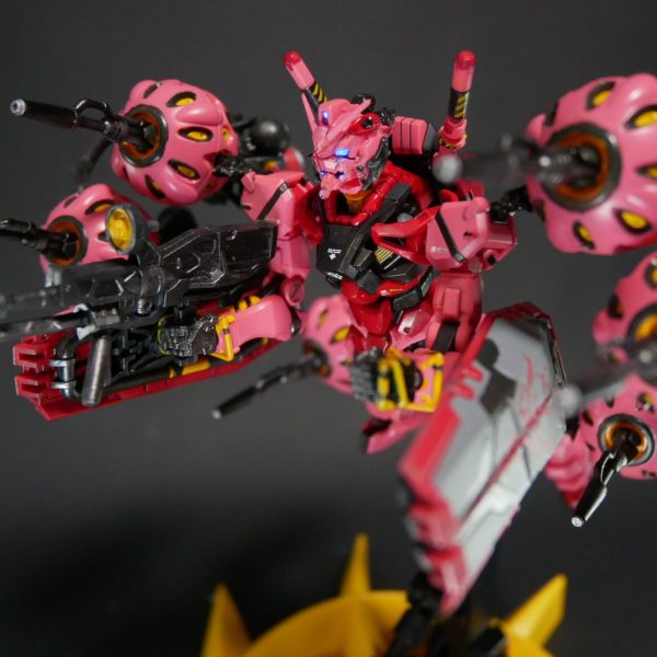 HG　赤いガンダム　頑張って塗分けた.ver