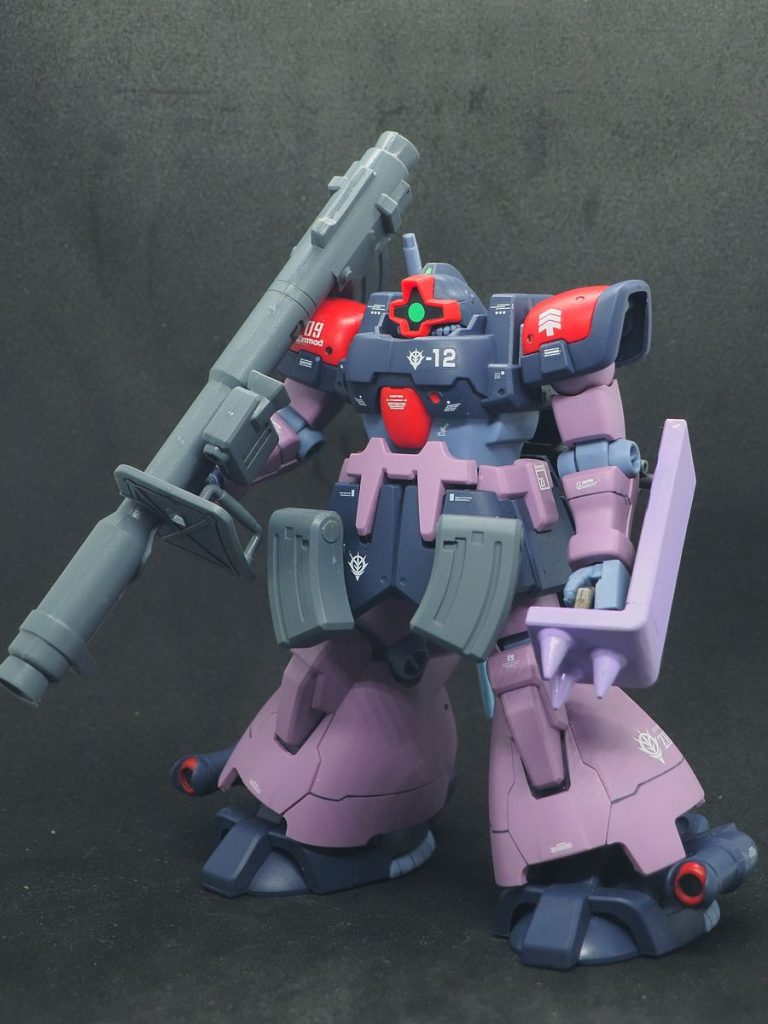 色々といじっていたら、訳がわからなくなって修正したり部品を無くしたりと散々でした(zaku-kao4)