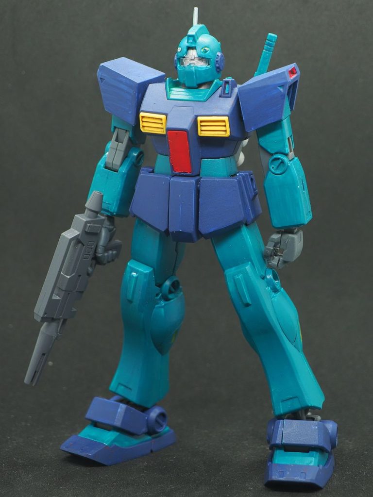 現在GMⅡのエゥーゴカラーの製作をしています。全て筆塗りですが調色を失敗して緑の部分が少し青過ぎな感じです(zaku-kao4)カメラ部分のカバーがオレンジ色なので、緑のカバーじゃ目立たない・・・何方かカバーの新製方法を教えてください(zaku-kao9)