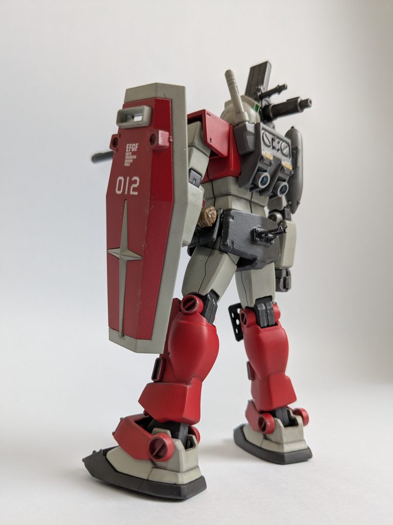 ガンプラで12作目なので012です。EFGFのデカールは中古屋で800円…。