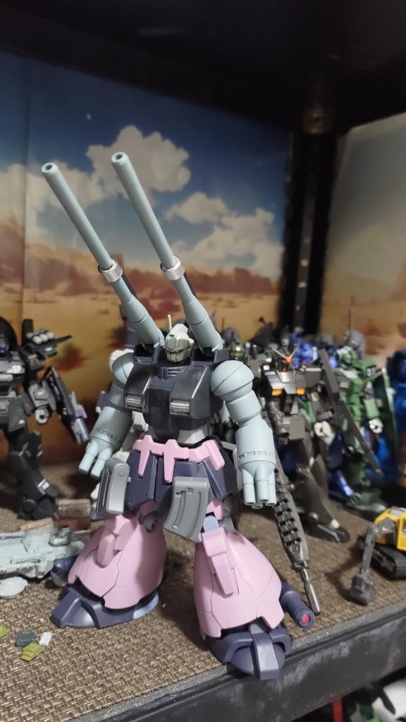 せっかくなのでドムトローペンの腰から下を拝借してみました!