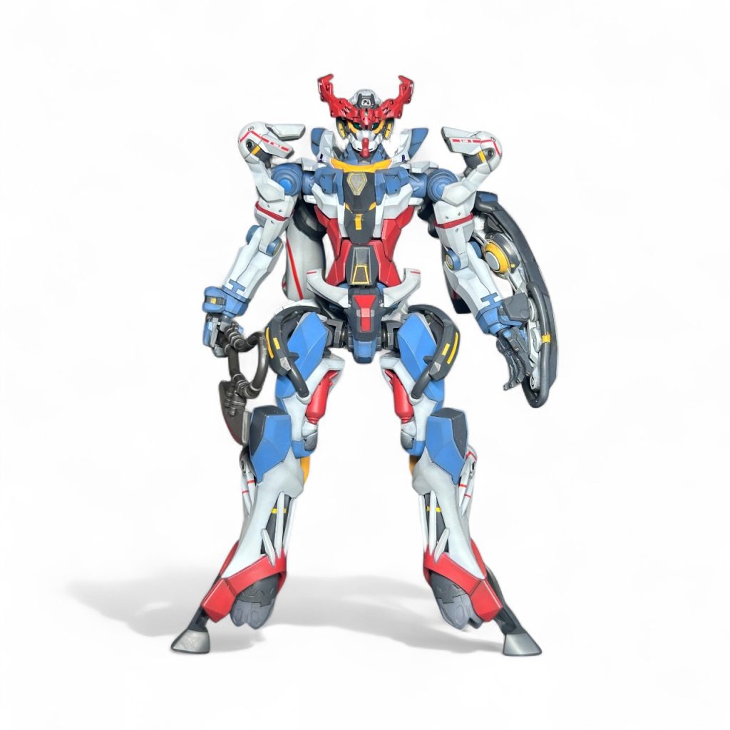 非常にカラフルですね。白の塗り分けがやってあっても全くわからないのが心残りなのでリベンジしなければ。。。と思う反面、ロボット魂買えば良くね?とか思ってみたりみなかったり。