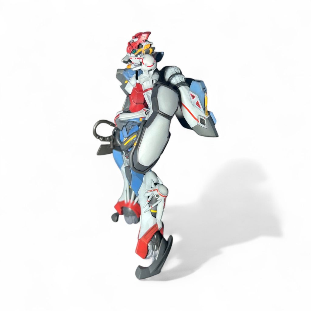 脚パーツはジフレドを流用していることもあり、造形は気に入っています。まあ、キットのものを削って再現でもいいんですが。