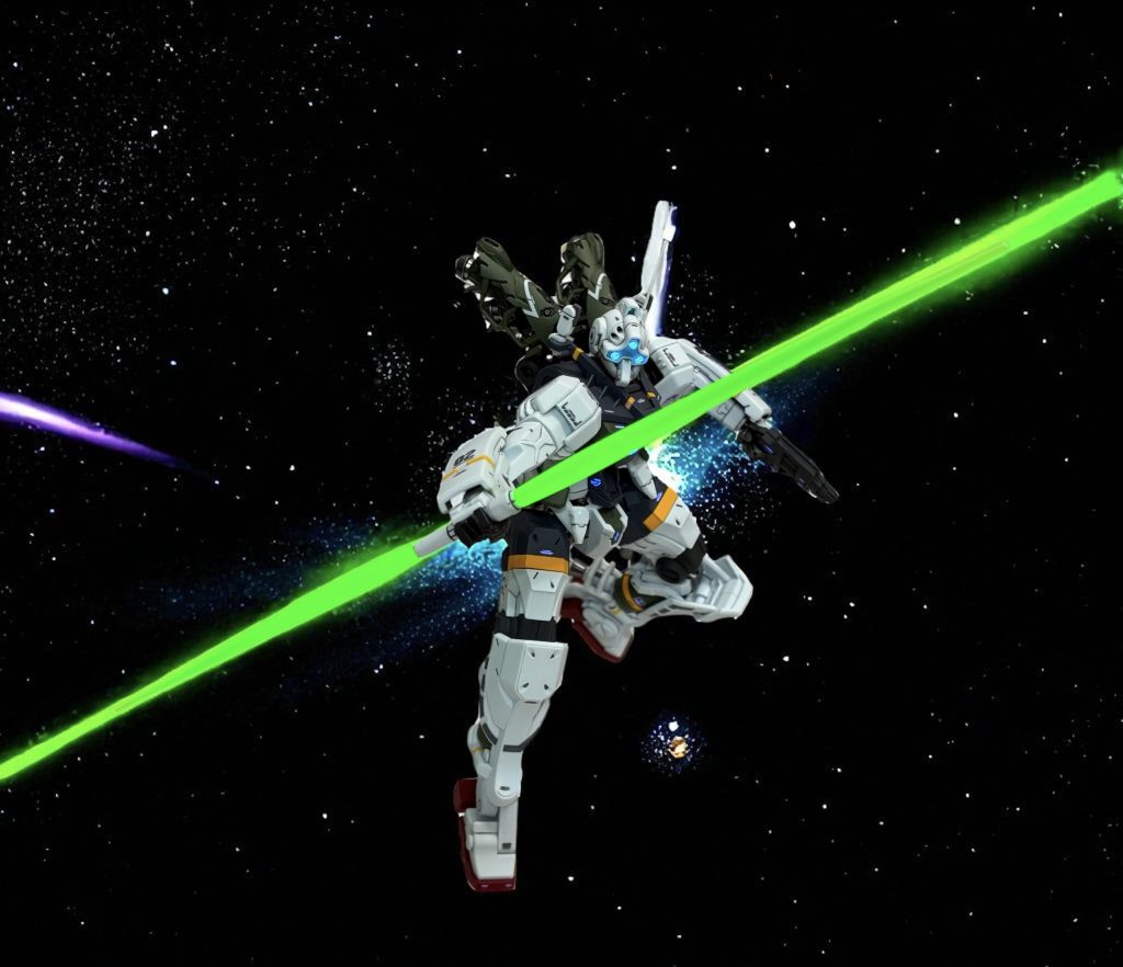 ボカタ機の方はグリーンのビームサーベルを持たせてみました。