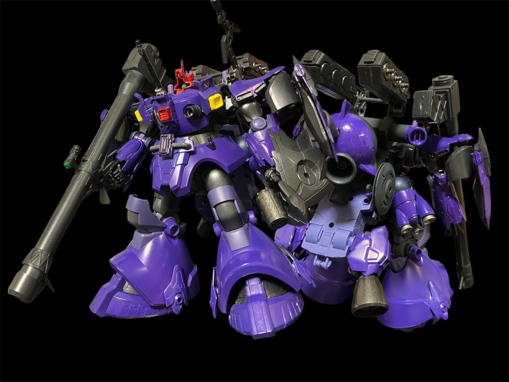 ヤクト・ドライゼン^_^思ったよりもサイズがBiGに!?ビルダーパーツのファンネルや30mmのジャンクを組んだガトリングシールドにバックスカートで0093のネームド機にも負けないぜ^_^