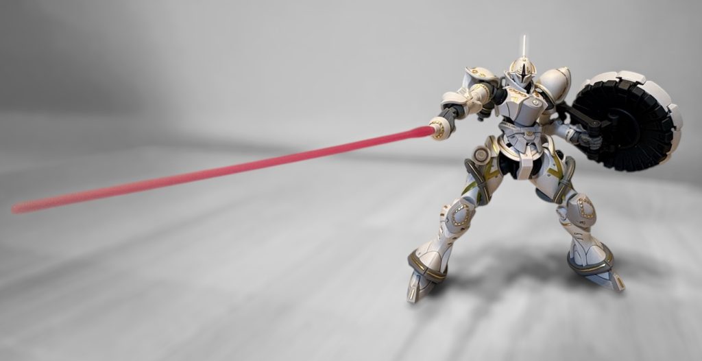 ハクジばデカ過ぎたので、オミットしました。ビームサーベルは余っていたもので少し長いです。広角カメラで撮ってめちゃくちゃ長く見せてます