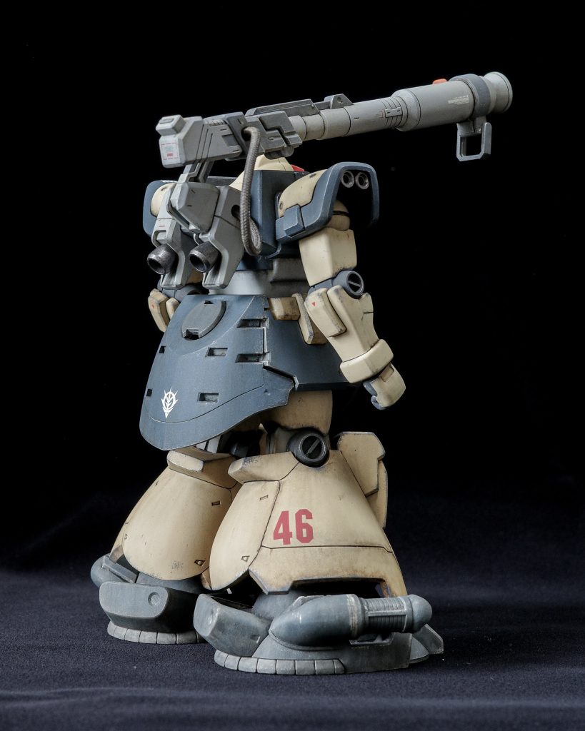 試作型ビームキャノンはバックパックから直接エネルギー供給される仕様です。