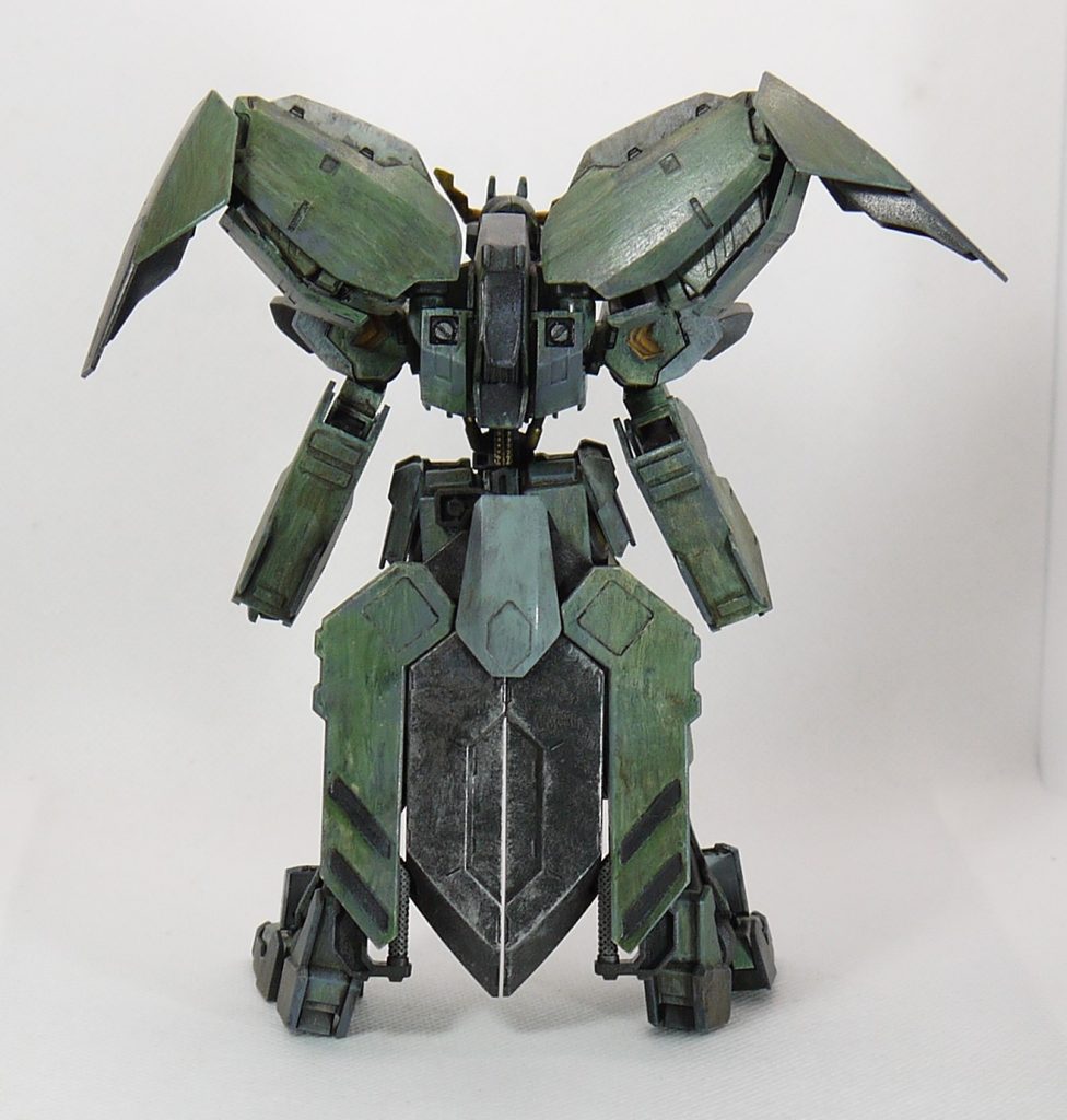そう言えばここのところ、ティエレンタオツー、ガルスJ、ザクプラくんと緑の機体ばかり作ってますね。  非常に痛そうかつ、これで死にたくない武器「大型シザース」。