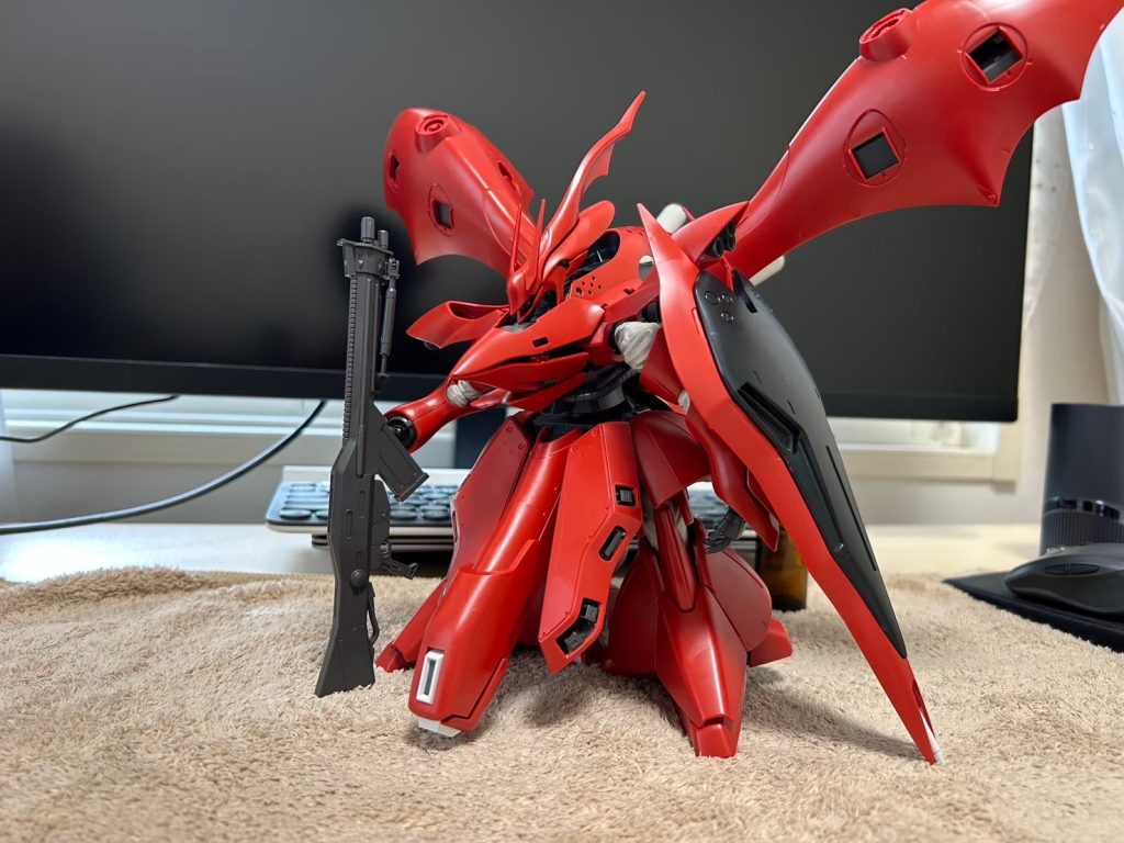 一番初めの素組改めてみると、もうぜんぜん違うキットになっちゃった(・。・;