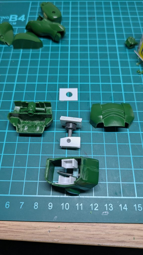 内部フレーム設置。