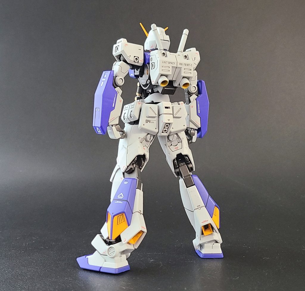 ガンダムアレックス–3枚目/制作者：おやまん