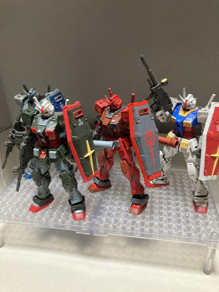 ガンダム2.0も4体目…次はフルアーマー？パーフェクト？RGででてほしいです。