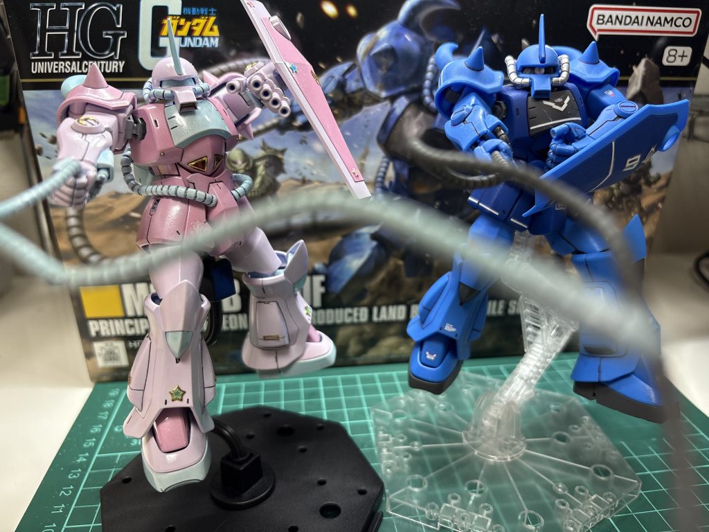 1年前の作品と一緒に。当初は塗装無しの墨入れつや消しで満足してたなー