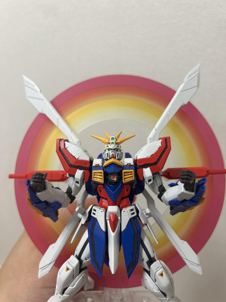 前回作ったゴッドガンダムの目の塗装白吹いて蛍光グリーン吹いて黒のエナメル墨入れ入れると目の周りにキレイに流れるので後は油性マジックで黒で塗りつぶし検索するとグリーン吹いた後にエナメル吹いて目だけ拭き取るみたいだけど、私的にはそれより遥かに楽。ガンダムは目が命だと思う!!