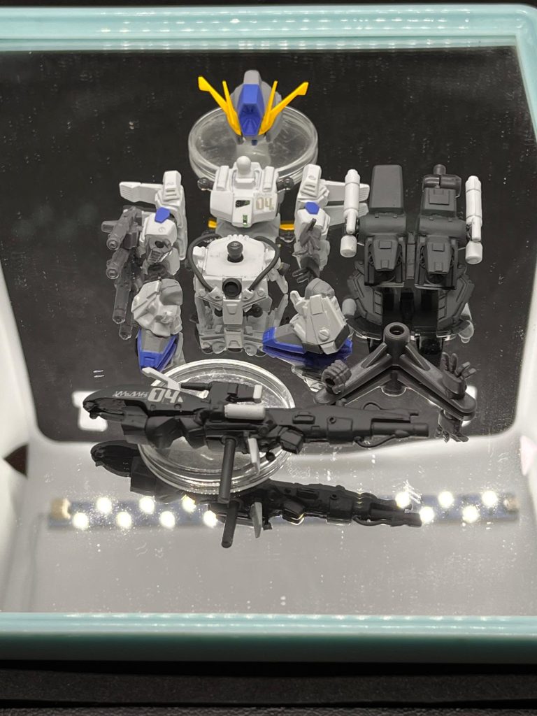 パーツはこんな感じで