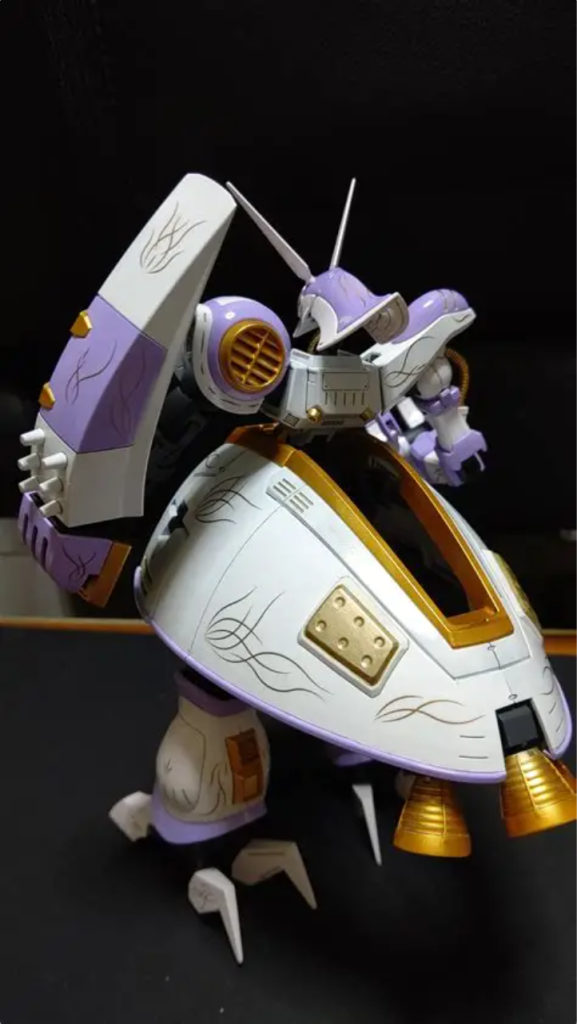 後頭部の塗装剥げが惜しまれる…