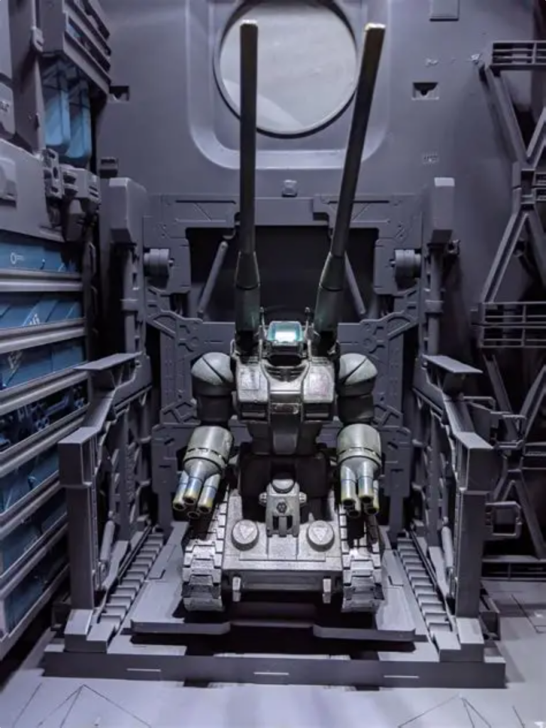 支援機であったことが主な理由ではあるだろうが、終戦の後、件のガンタンクは地方の博物館に寄贈され、戦争の生き証人としての終生を全うしている。