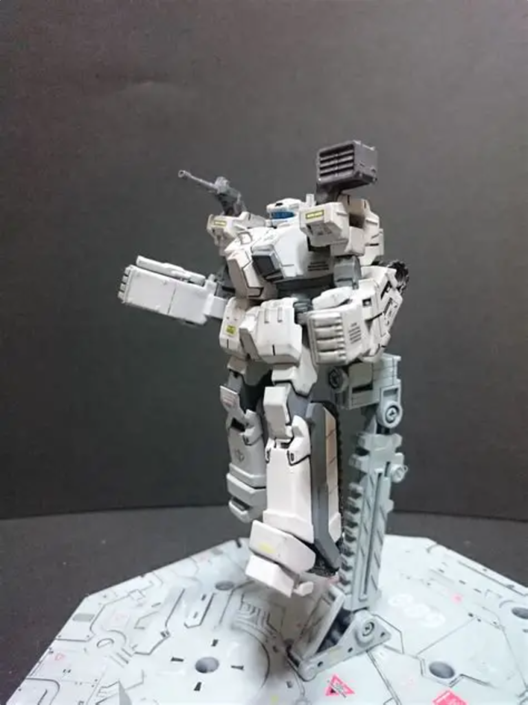 最終的には特殊部隊よりも多くの販売実績を上げることとなるが、これは開発したサナリィにとっても予想外であり、担当者は苦笑いをしていたという。