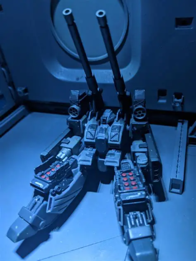 残る二機はさらなるテストに利用された。それのうちの一機がF50D重装型であり主にどれだけの火力を搭載できるかに焦点を置かれている。