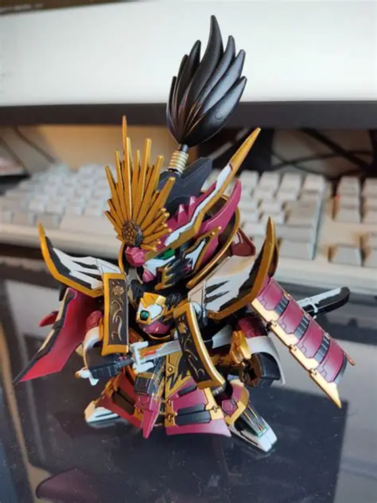 フルサイズだとなかなか完成しない自分としては、SDガンダムは完成させる喜びが感じられて、ホント楽しいです。 