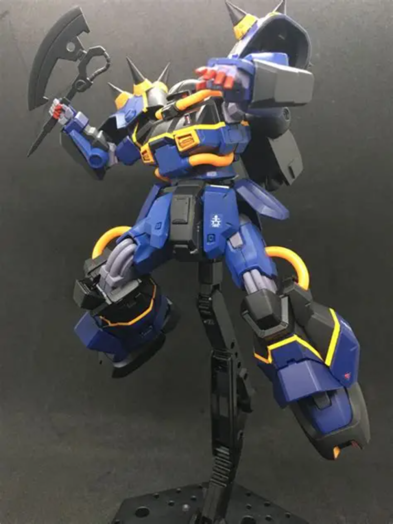 　ハンドパーツはキットのものに加えて30MMオプションセットのハンドパーツ(ポルタノヴァ用)を使用。2セット購入して手甲の数をそろえ、左右の握り拳、平手、引き持ち手3つ(角度付き、銃持ち手、普通)を用意。　またシステムウェポン付属品の右銃持ち手も追加して通常ライフルを持たせられるように。