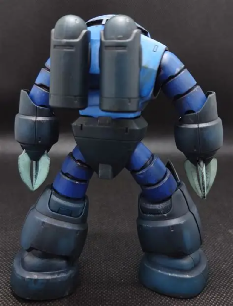 このキット、ちょいちょい再販されるし可動もそれなりにいいので色々、練習するのにいいと思います。ウェザリングもそれなりに決まって作成したガンプラでも上位にくい込みますね!