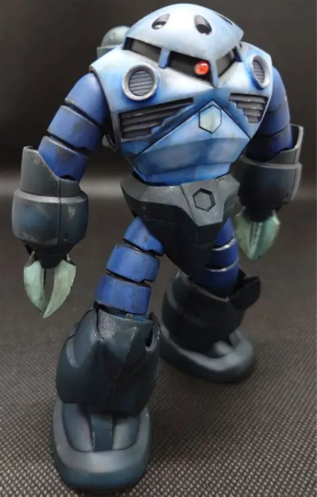 ジオン系は汚してなんぼだと思っているので気が向くままにウェザリングしました。いい練習になったかも!