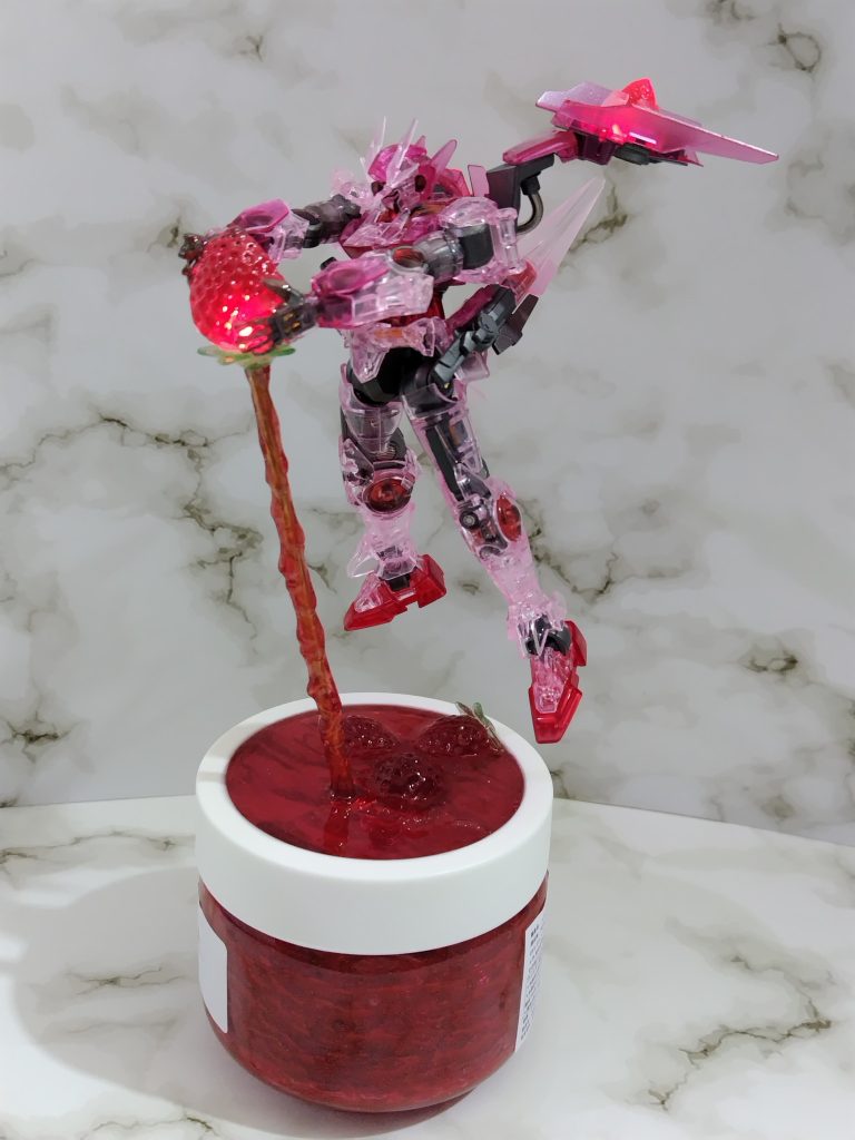 手元のいちごと２基のドライブにLEDモジュールを仕込んであります。。磁気スイッチなのでオンオフ可能なのが便利。。電池交換もできるようにしてあります。。