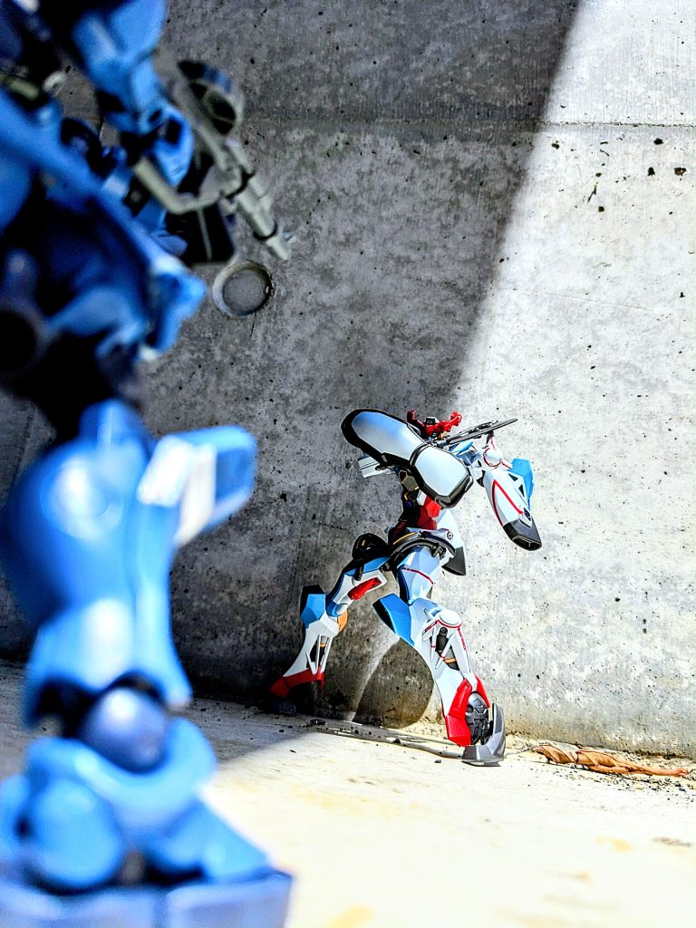 劇中再現した感じでパシャリ(zaku-kao2)