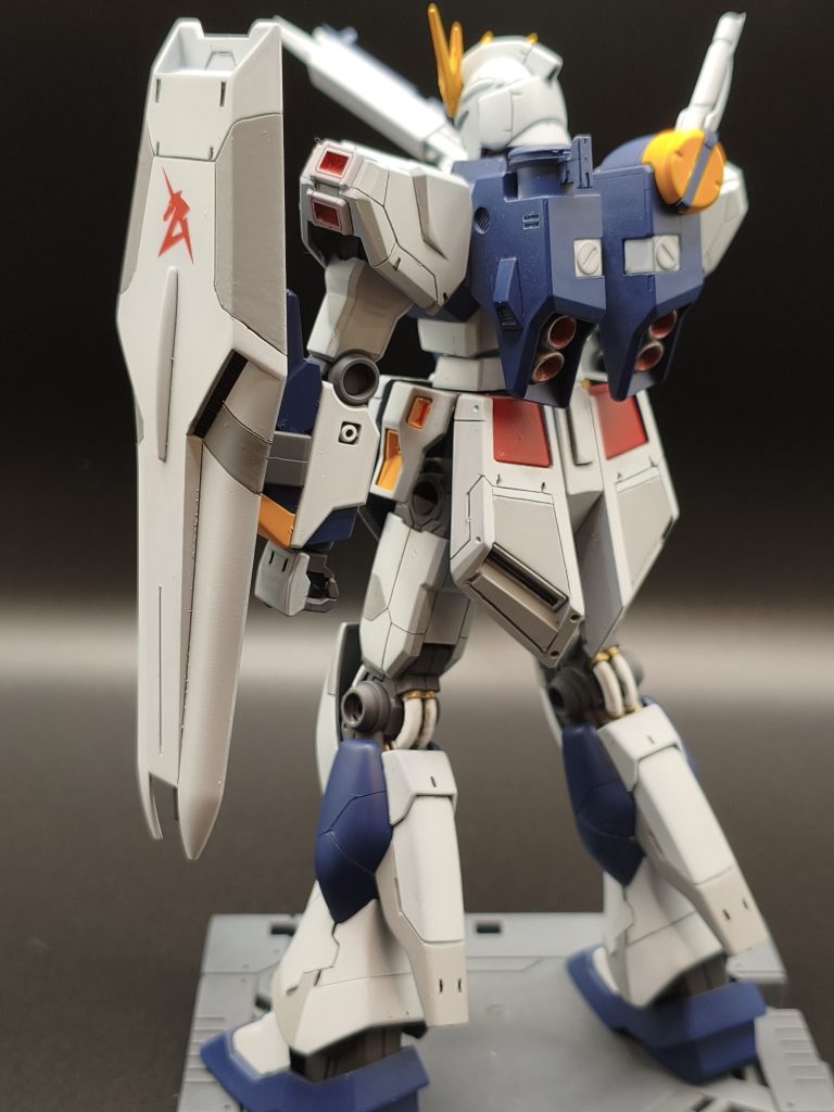 写真でみると粗が目立ちます。塗装もガサガサに…老眼を言い訳にしてますが綺麗に作れようになりたい。練習あるのみ…!!