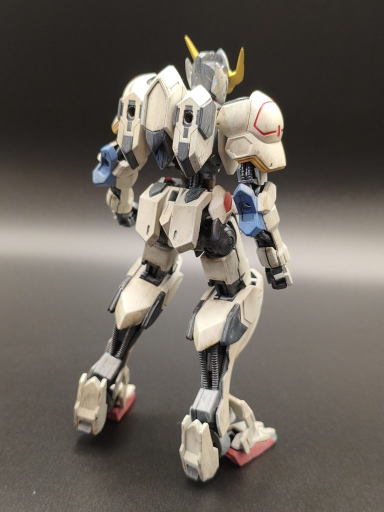 今回はディテール追加、加工等は特にありません。塗装色の色褪せと外装とガンダムフレームの金属感の違いを意識しました。