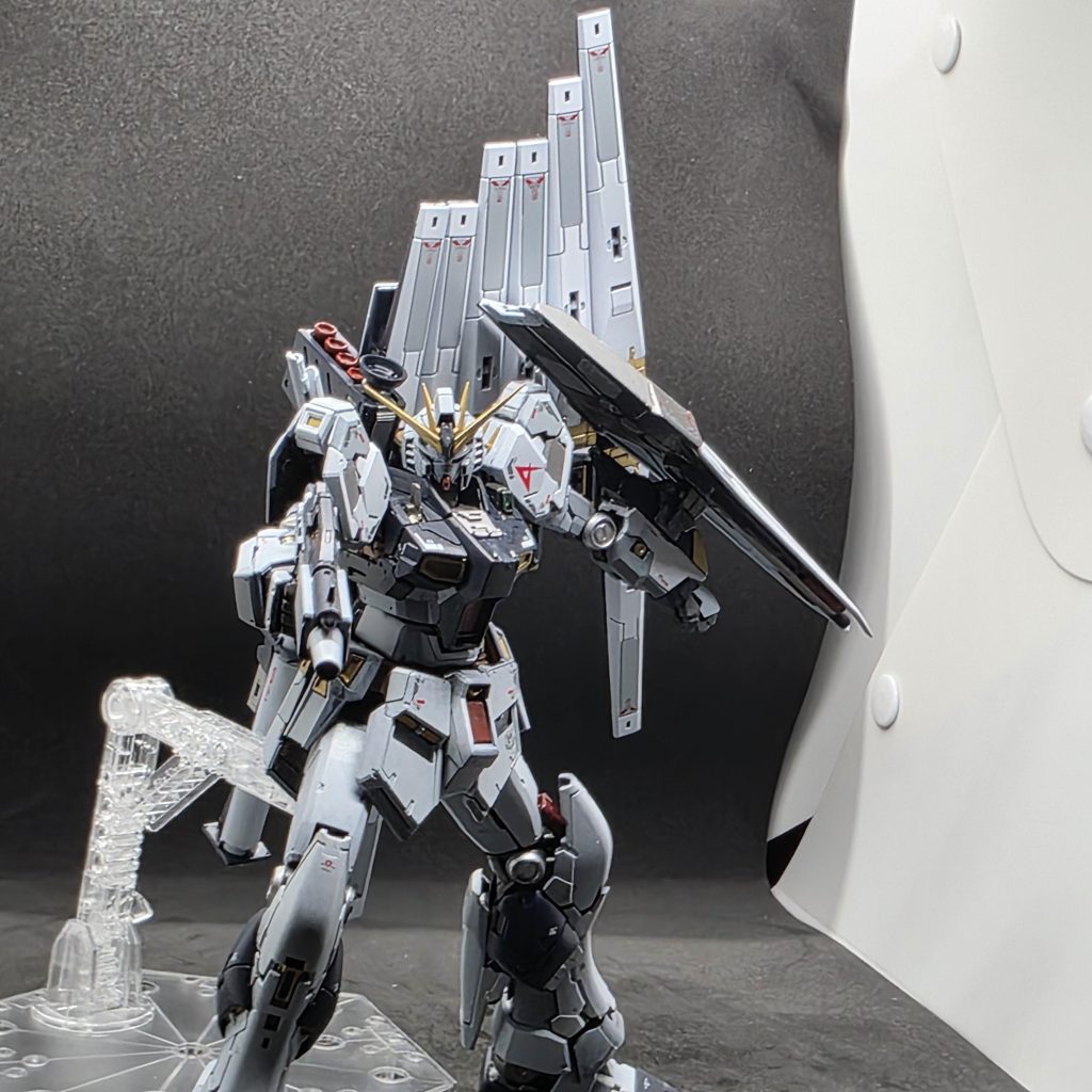 胸のあたりを、少しディティールを加えてます。ポージングが下手くそです。すみません😣💦⤵️