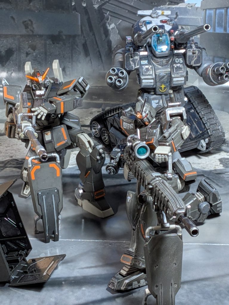 必殺❗️輝き乱れ撃ち‼️ロングレンジ・ビームライフルと180mmキャノンと120mm低反動キャノンによる一斉射撃‼️敵が気付いた時は既に火の海だ＼(^o^)／