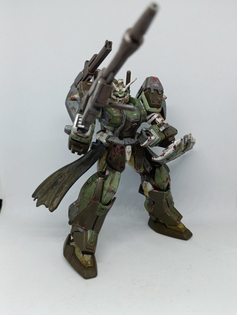 イザーク「は？……貴君は私に出ろと？」整備班・将校「パイロットが居ないんでオナシャス！閣下がこの機体を1番扱い慣れてるので！」イザーク「ふ、ふざけんなー！！」