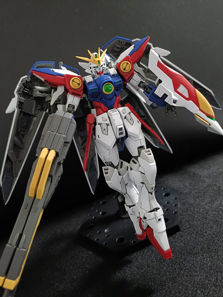 ずっと待ってましたよ〜TV版のRGが出るのを抽選予約は外れて、発売日に店を回ったら運良くGETできたのでコツコツ作り上げました！いつも通り・アンテナシャープ化・ヒケ処理・バーニアの厚みを薄く処理・部分塗装