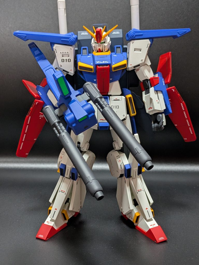 ガンダムカラー　ブルーZ系クレオス　グランプリホワイトクレオス　モンザレッドクレオス　黄橙色クレオス　ディープオーシャンブルーなどでした