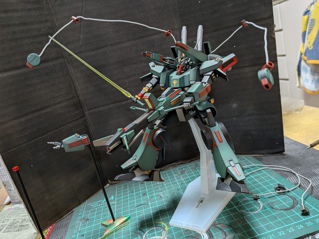 インコムなんとか浮いてる。