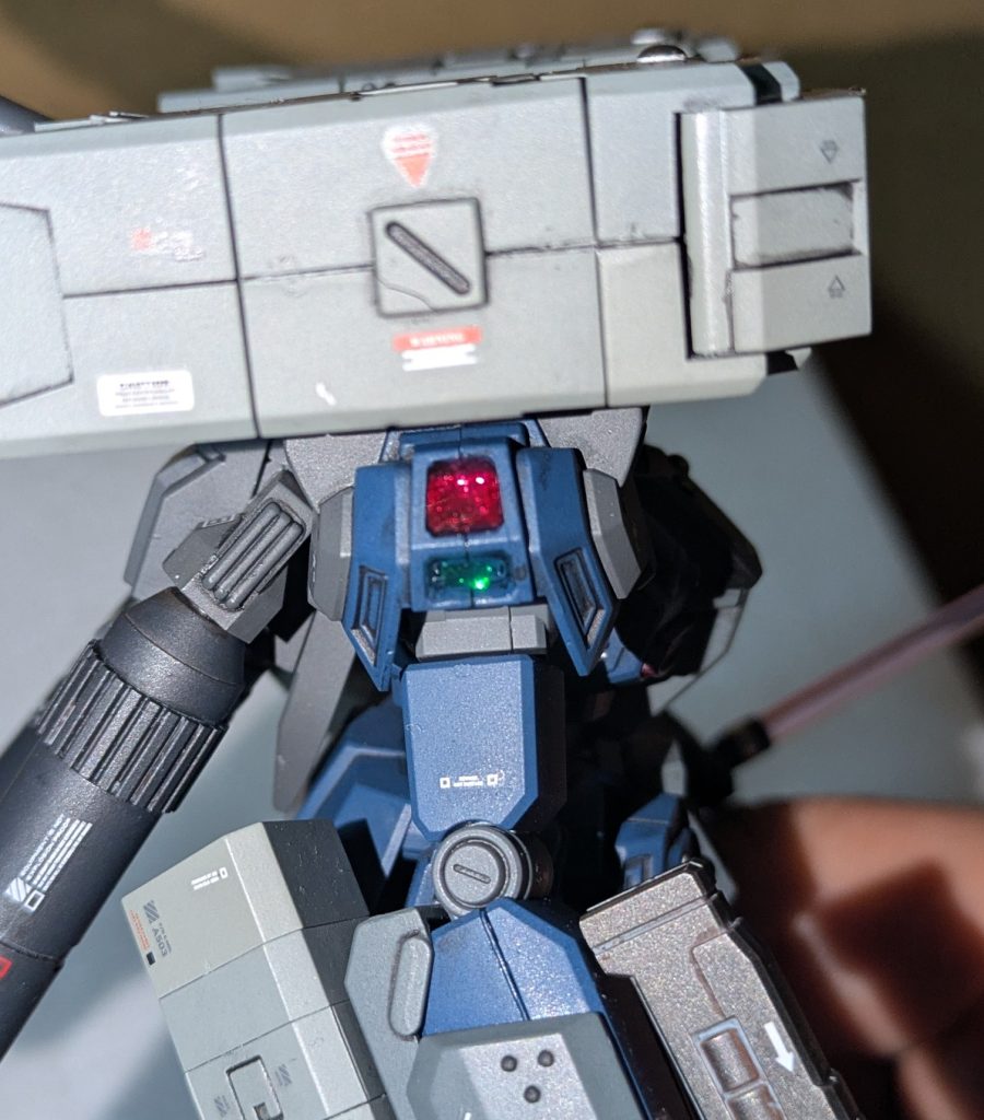 肩部にレジン使用で鮮やかに色が出るようにしました。