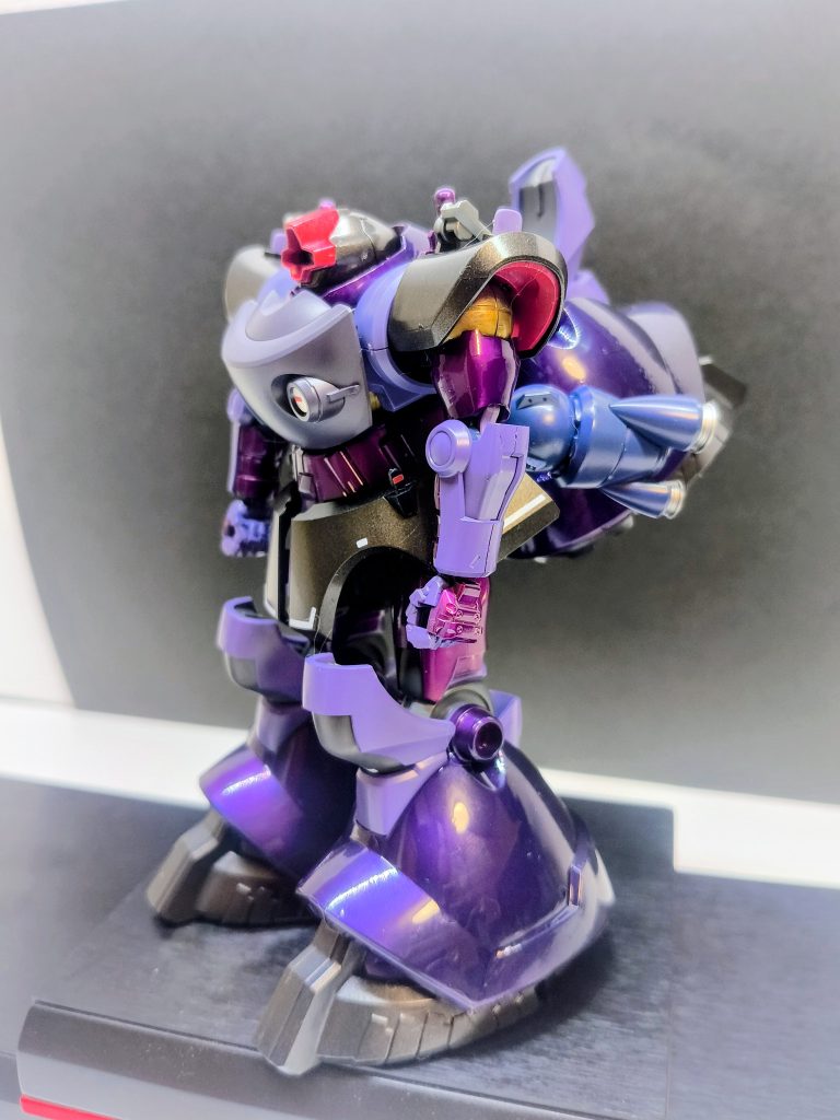 バックパックが重すぎて–2枚目/制作者：たぁさん