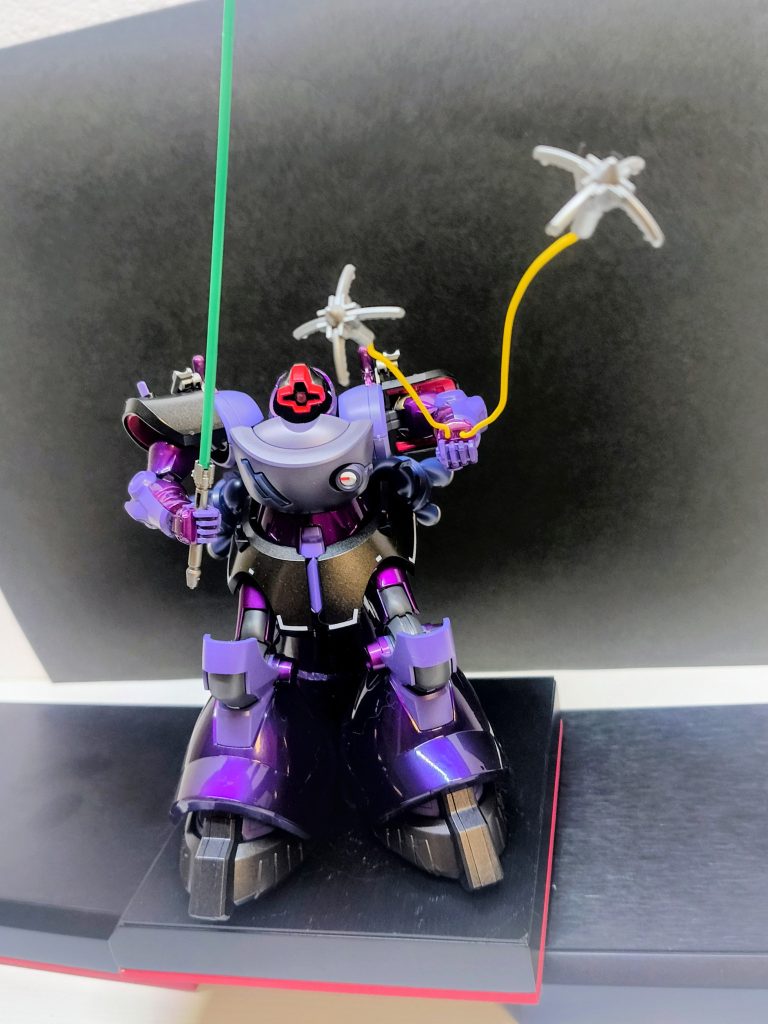 バックパックが重すぎて–2枚目/制作者：たぁさん