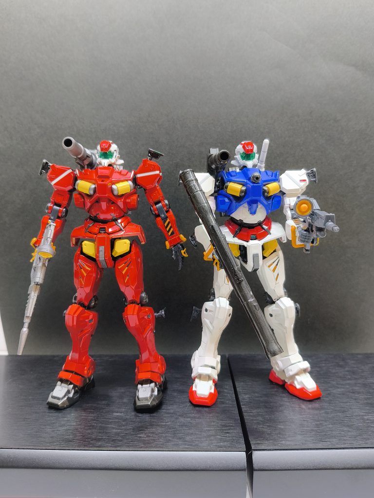 先に組んだセイラ機と並べてみた感無量ですな〜どっちも良いです