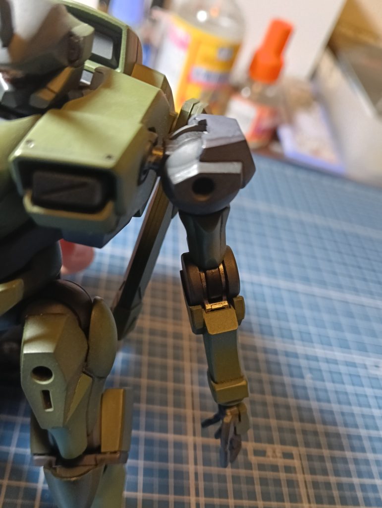 関節の色に拘ってみました。