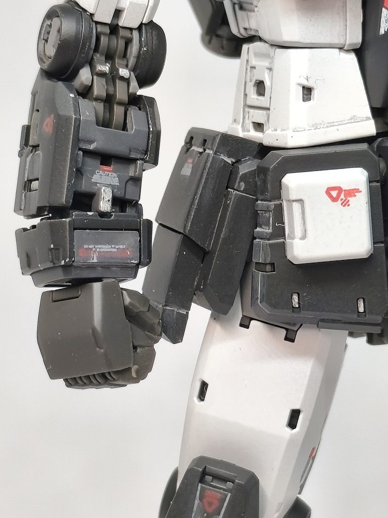 右腰のホルスター