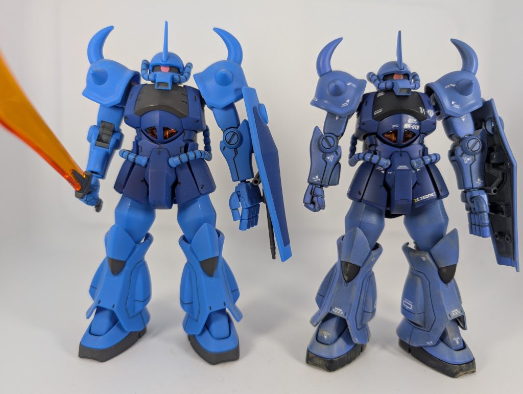 左が7ヶ月前に投稿したグフ。今回製作したグフは全然違う色になっちゃいました😅